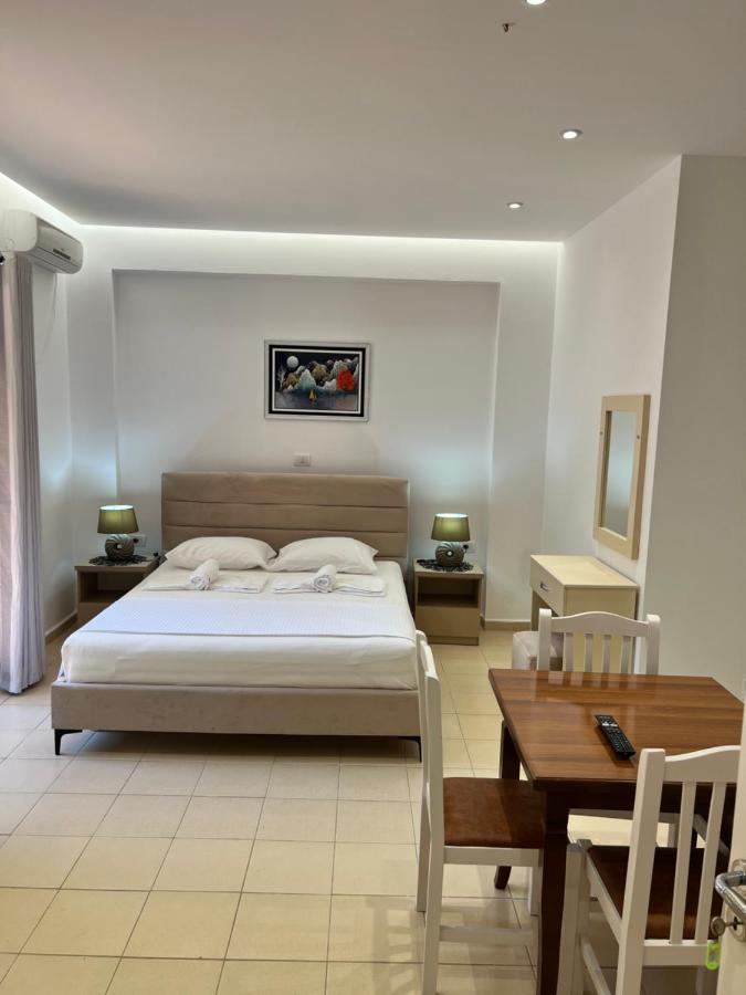 Hotel Moscopole Ksamil Eksteriør bilde
